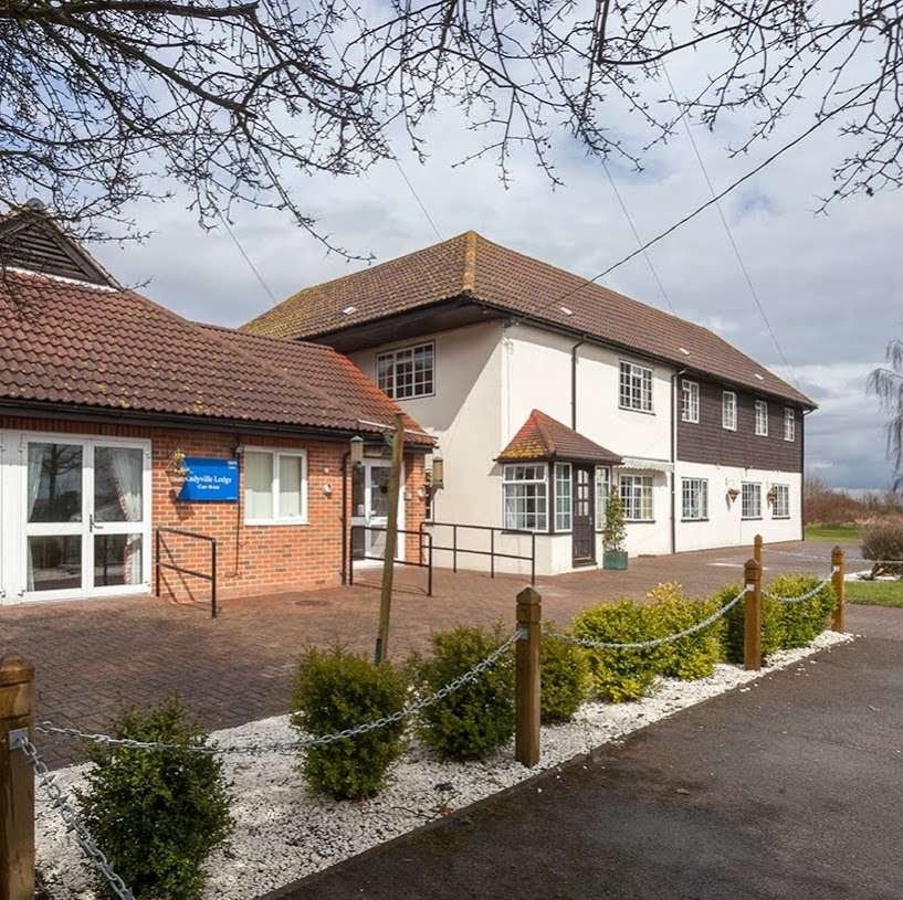 Ladyville Lodge Care Home | Fen Lane, North Ockendon, Essex, North Ockendon, Ockendon RM14 3PR, UK | Phone: 01708 242800