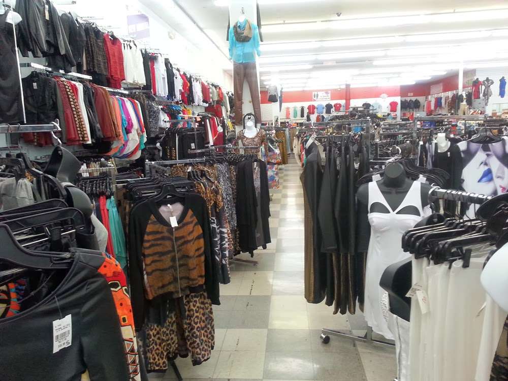 Fashion Depot | 1830 165th St, Hammond, IN 46320 | Phone: (219) 852-0080