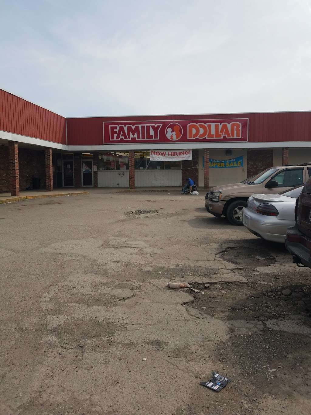 Family Dollar | 5435 W 34th St, Indianapolis, IN 46224, USA | Phone: (317) 800-6666