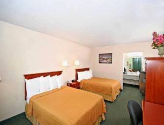 Days Inn Greensboro East | 3114 Cedar Park Rd, Greensboro, NC 27405, USA | Phone: (800) 615-3107