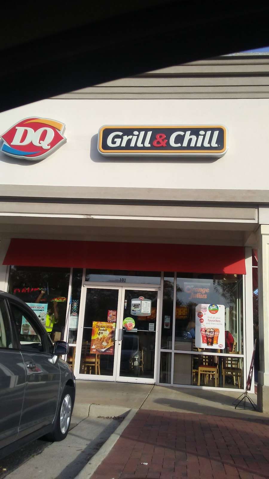 Dairy Queen Grill & Chill | 9011 Silverbrook Rd #101, Fairfax Station, VA 22039 | Phone: (703) 495-8840