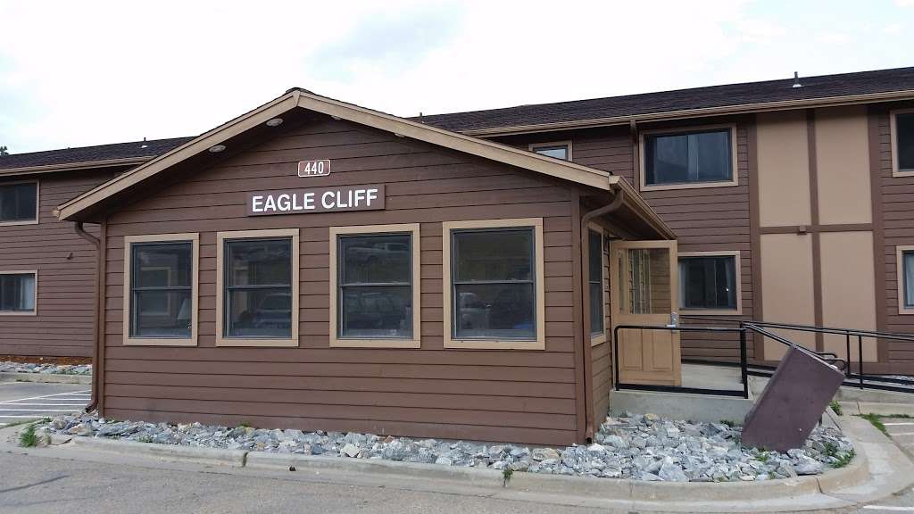 Eagle Cliff Lodge | Longhouse Way, Estes Park, CO 80517, USA | Phone: (800) 777-9622