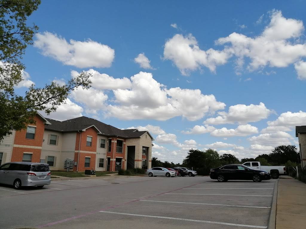 Mill Stone Apartments Homes | 8472 Randol Mill Rd, Fort Worth, TX 76120, USA | Phone: (817) 261-4000