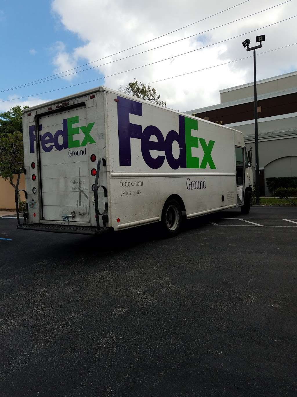 FedEx Ground | 7358 7th Pl N, West Palm Beach, FL 33411, USA | Phone: (800) 463-3339