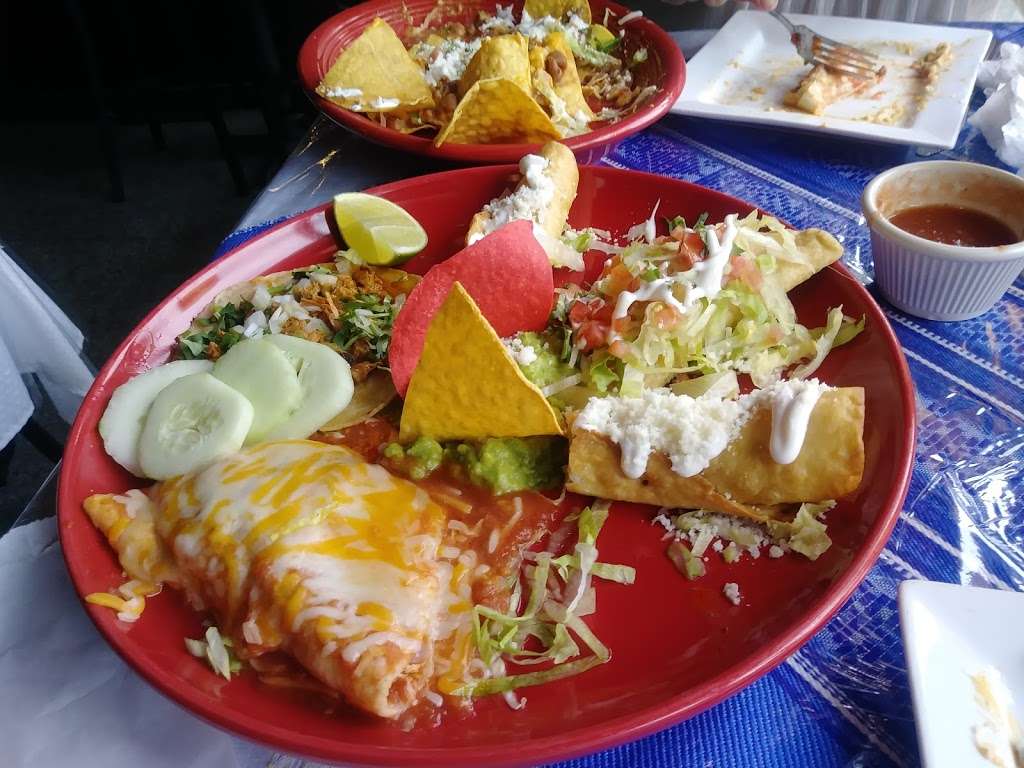 Guatemex Restaurant | 15648 SW Warfield Blvd, Indiantown, FL 34956, USA | Phone: (772) 597-5509