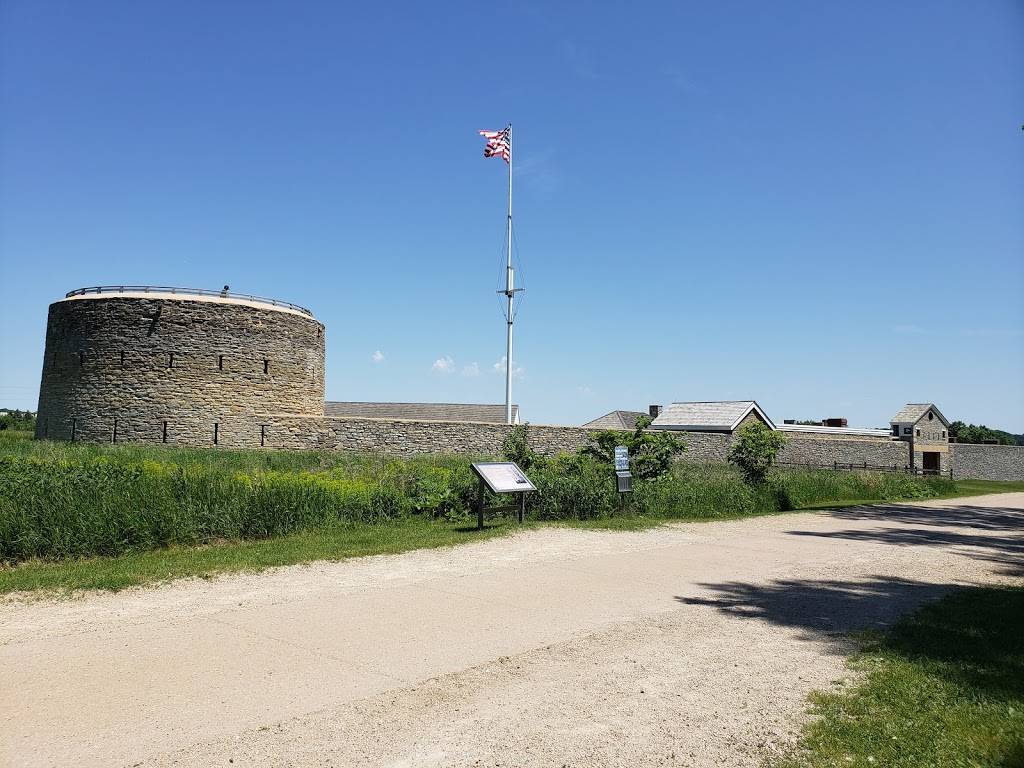 Fort Snelling Memorial Chapel | 1 Tower Ave, Minneapolis, MN 55450, USA | Phone: (612) 279-3555