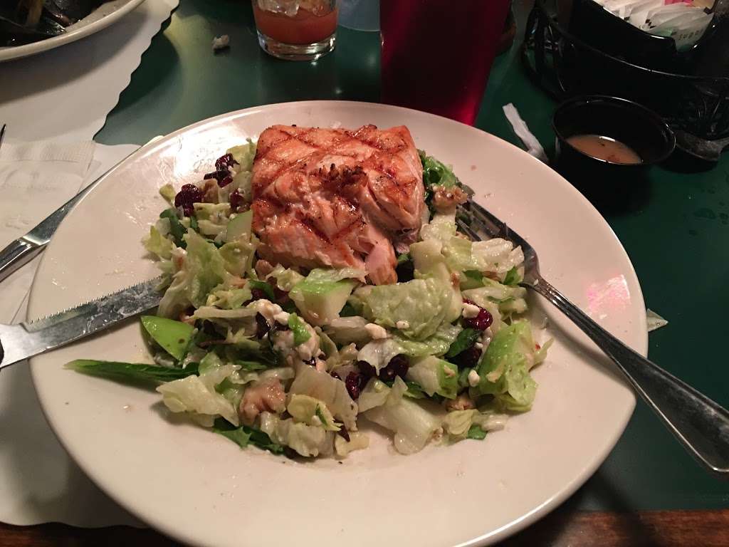 Huddys Inn | 206 County Rd 537, Colts Neck, NJ 07722, USA | Phone: (732) 431-0194