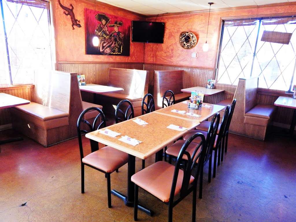 Las Palmas Mexican Restaurant | 250 Conner St, Noblesville, IN 46060, USA | Phone: (317) 770-4667