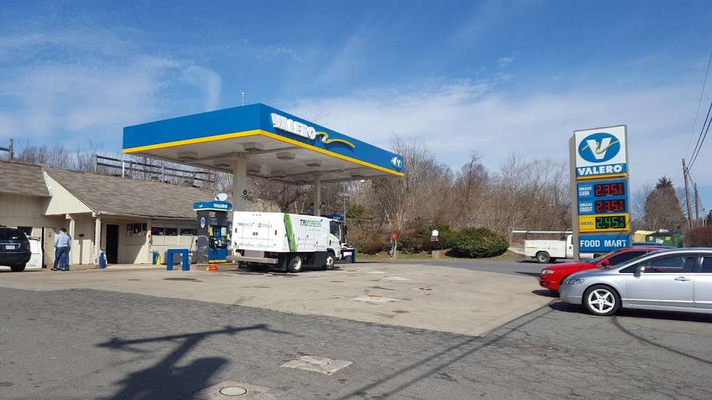 Valero Gas Station | 19503 James Monroe Hwy, Leesburg, VA 20175, USA | Phone: (703) 771-8556