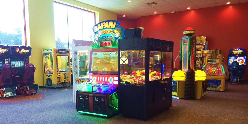 chuck e fun center | 201-01 Murdock Ave, Jamaica, NY 11412, USA