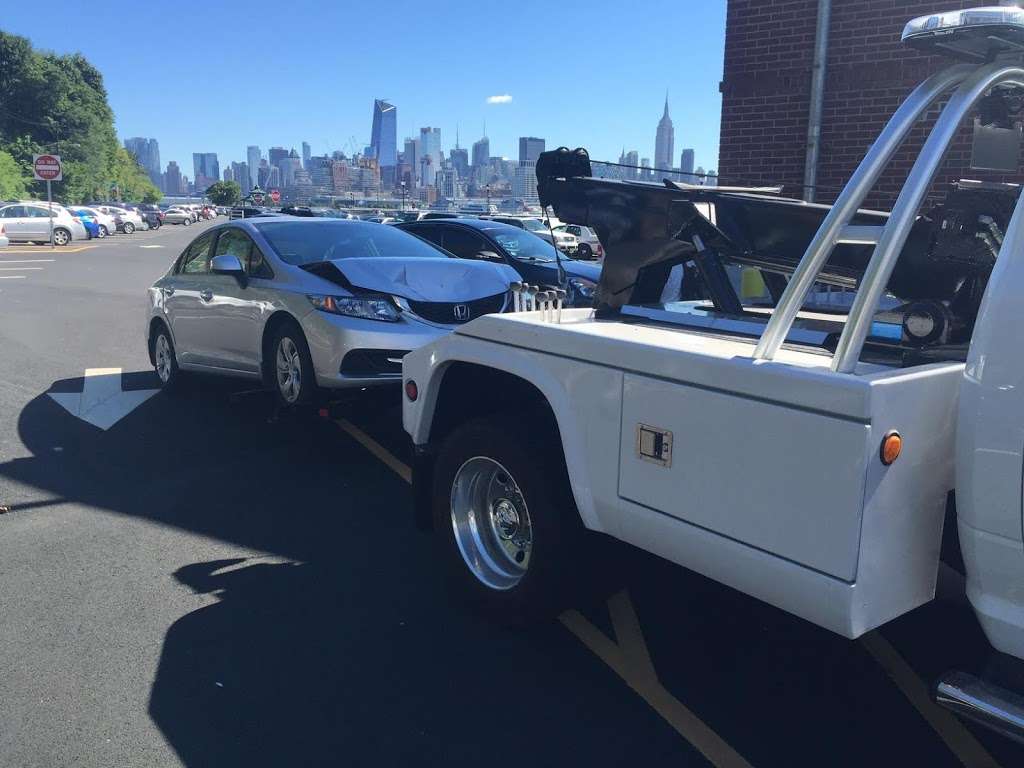 Advanced Towing | 1163 John Fitzgerald Kennedy Blvd, Bayonne, NJ 07002, USA | Phone: (201) 437-6339