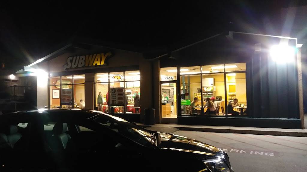 Subway | 1306 Gibson Blvd SE, Albuquerque, NM 87106, USA | Phone: (505) 243-0302