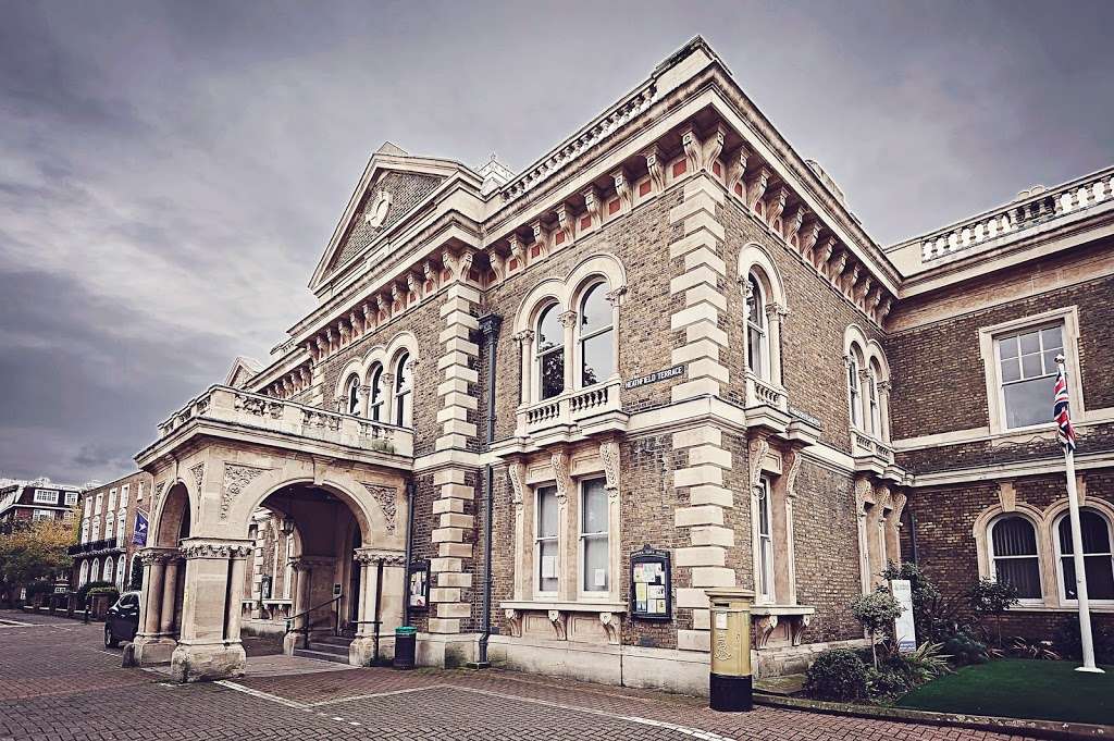 Chiswick Town Hall | Chiswick Town Hall Heathfield Terrace, Turnham Green, Chiswick, London W4 4JN, UK | Phone: 0345 456 6675