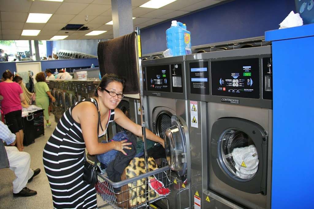 The Service Laundry | 21614 Roscoe Blvd, Canoga Park, CA 91304