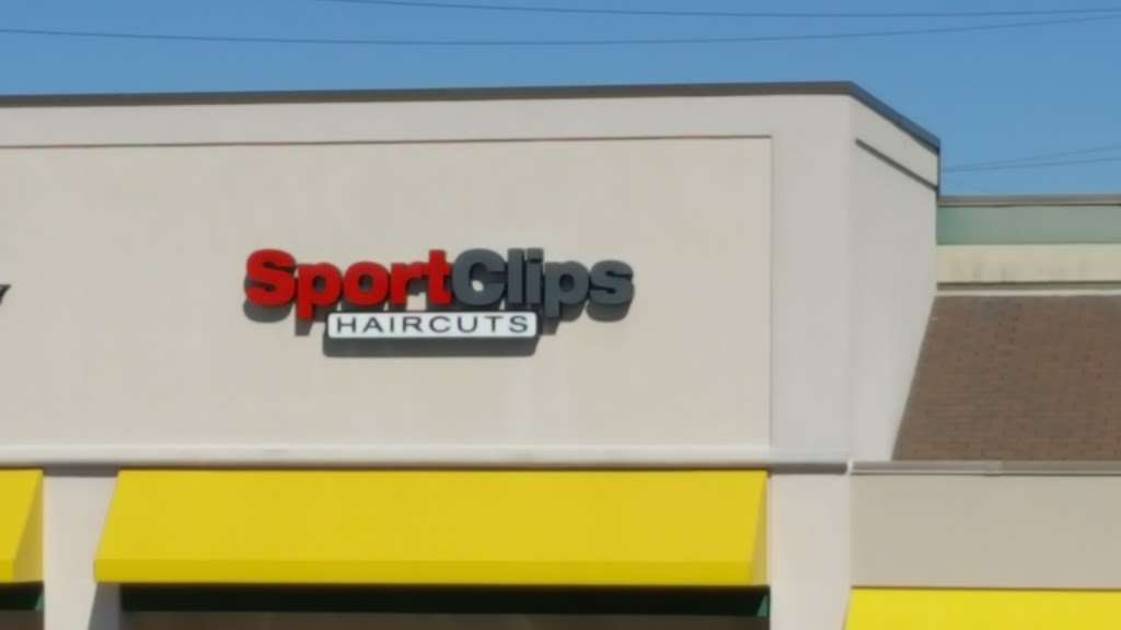 Sport Clips Haircuts of Dobbin Center | 6476 Dobbin Center Way Suite 500, Columbia, MD 21045, USA | Phone: (443) 426-4636