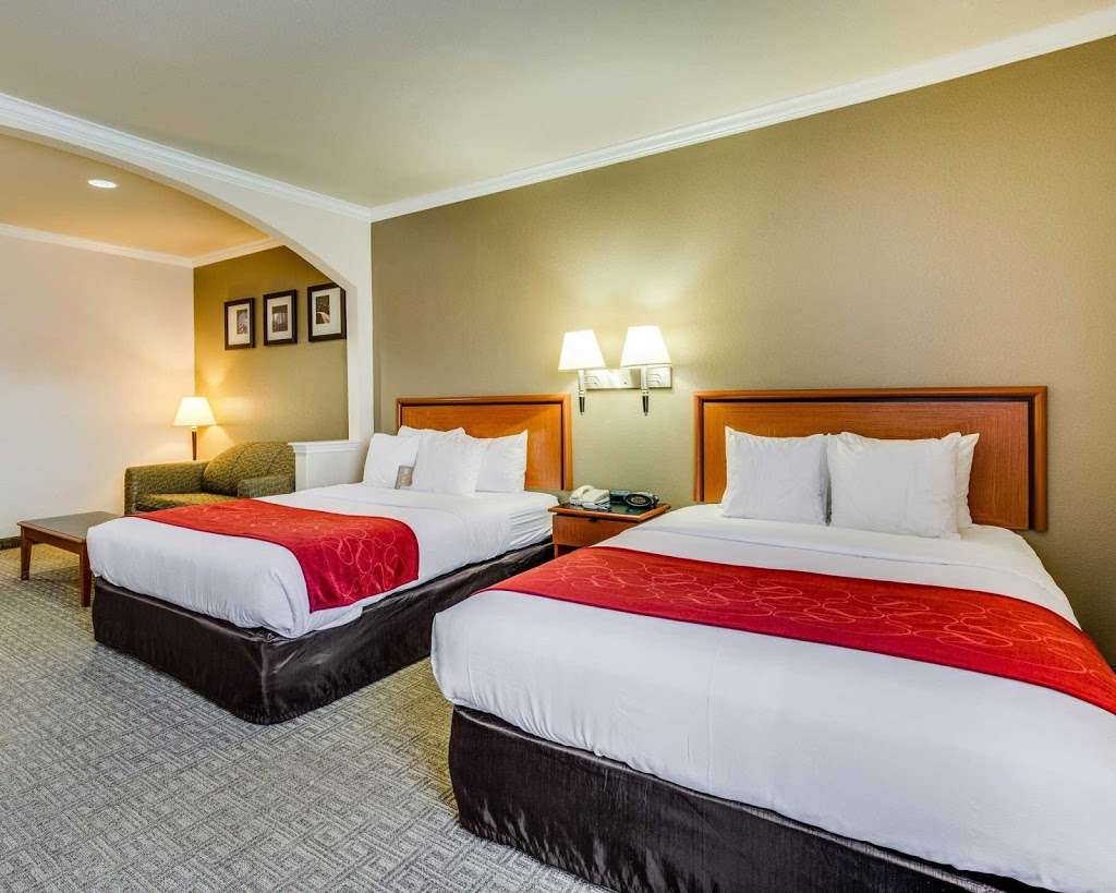 Comfort Suites | 1501 Center St, Deer Park, TX 77536 | Phone: (281) 930-8888