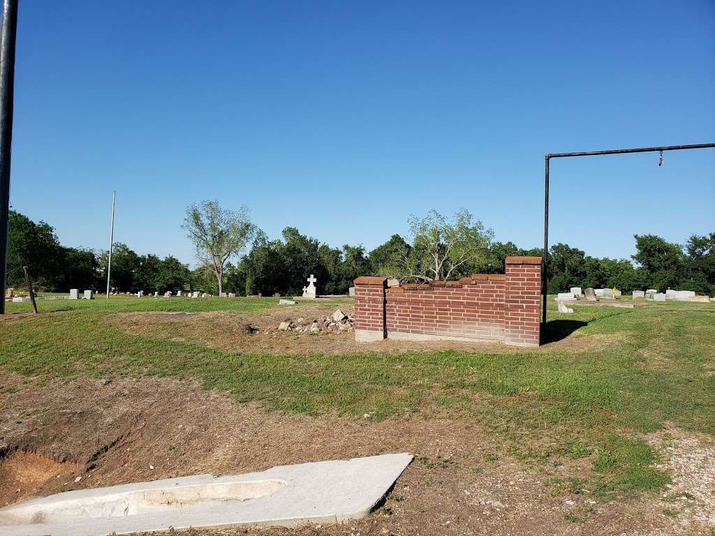 Hillside Cemetery | 724 FM 1458 Rd, Wallis, TX 77485, USA