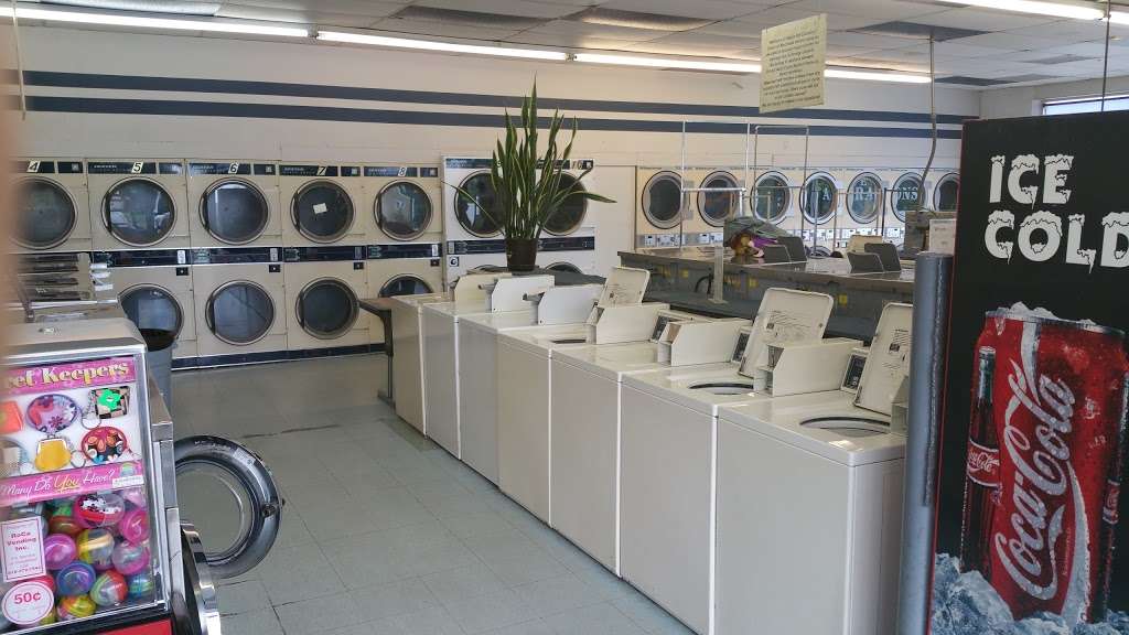 Maple Hill Laundry | 2424 S 34th St, Kansas City, KS 66106, USA | Phone: (913) 384-1022