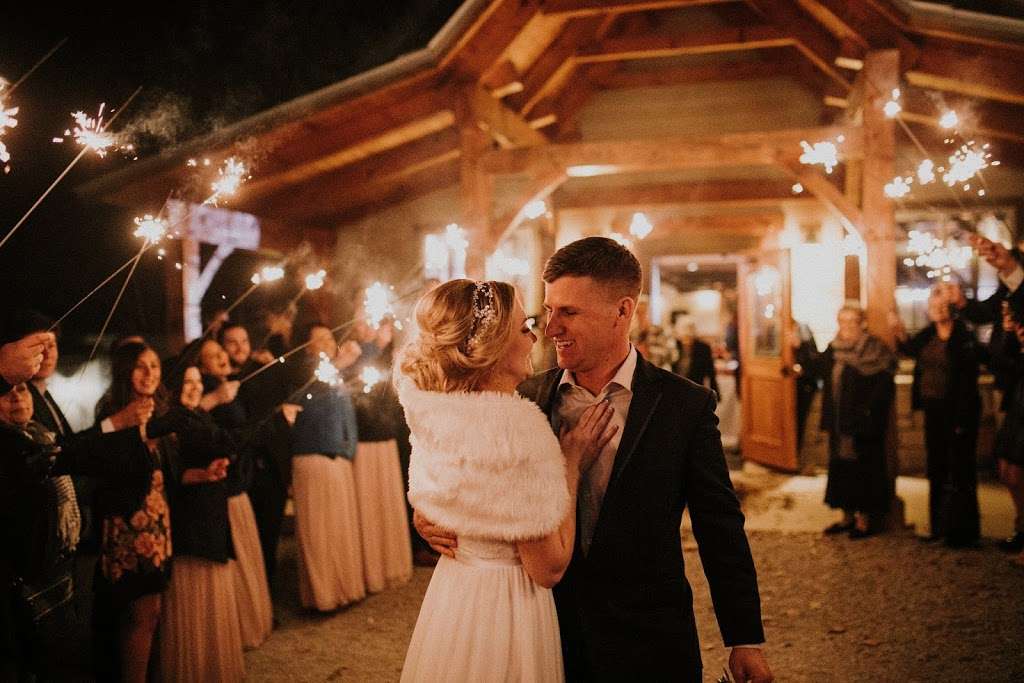 Love Wedding Sparklers | 114 Edgemere Ct, Murphy, TX 75094, USA | Phone: (972) 979-7102