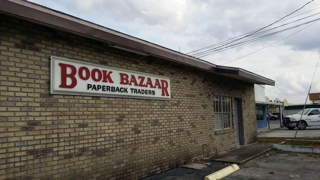 Book Bazaar | 2120 S Combee Rd, Lakeland, FL 33801, USA | Phone: (863) 665-3004