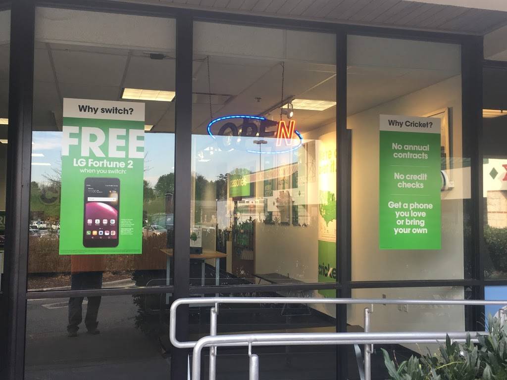 Cricket Wireless | 3226 Silas Creek Pkwy, Winston-Salem, NC 27103, USA | Phone: (336) 293-4260