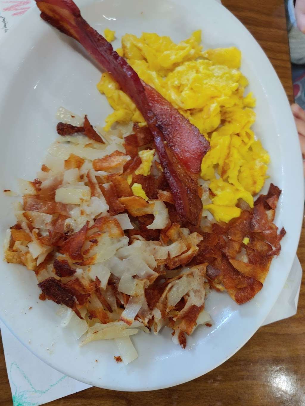 Dougs Diner - Windsor | 401 Pointe Plaza Dr, Windsor, CO 80550, USA | Phone: (970) 460-9866