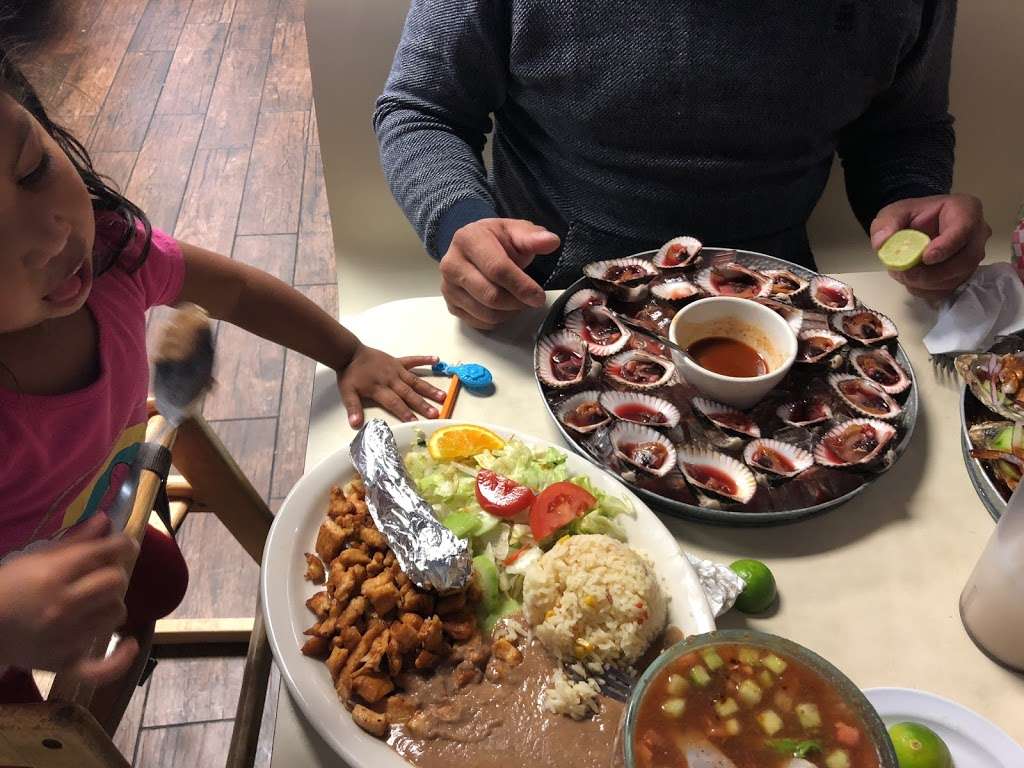 Mariscos El Rey | 820 Dayton St, Aurora, CO 80010, USA | Phone: (720) 858-1479