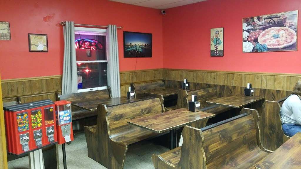 Rockys New York Pizza | 11351 Robinwood Dr, Hagerstown, MD 21742, USA | Phone: (301) 790-3852