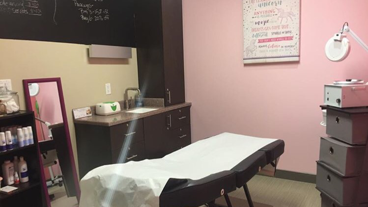 NaKed Waxing Spa | 572 N Frederick Ave, Gaithersburg, MD 20877 | Phone: (202) 573-2882