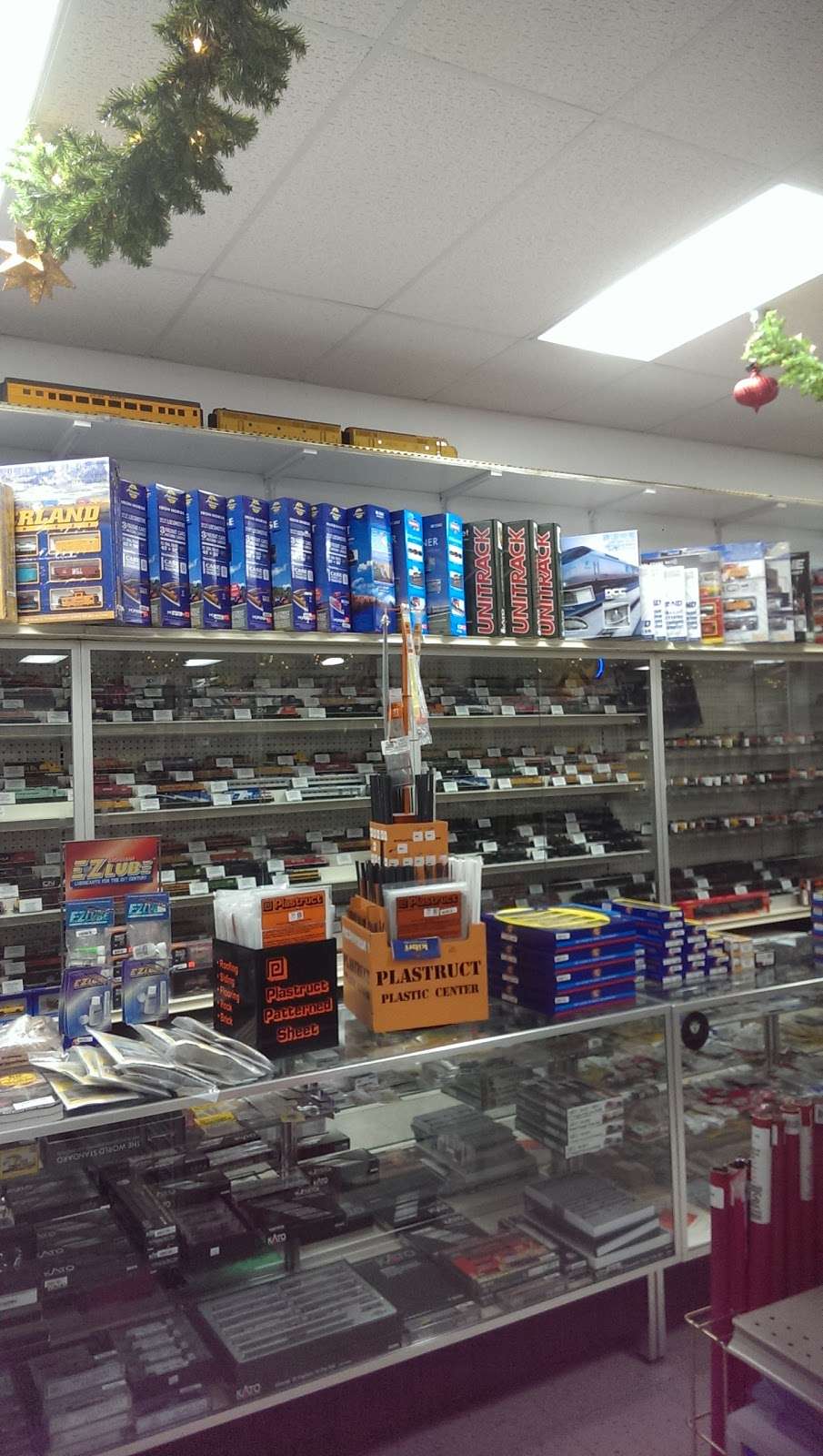 Walts Hobby & Model Shop | 2207 Plainfield Rd, Crest Hill, IL 60403, USA | Phone: (815) 741-0043