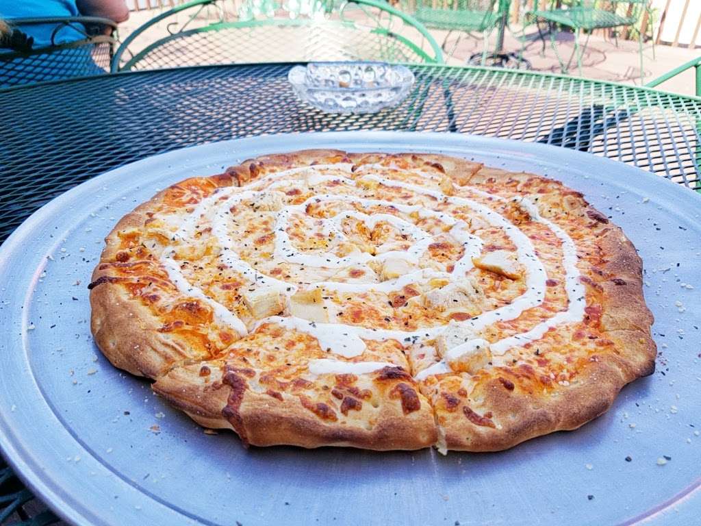 Larkspur Pizzaria & Cafe | 8815 Spruce Mountain Rd, Larkspur, CO 80118, USA | Phone: (303) 681-2090