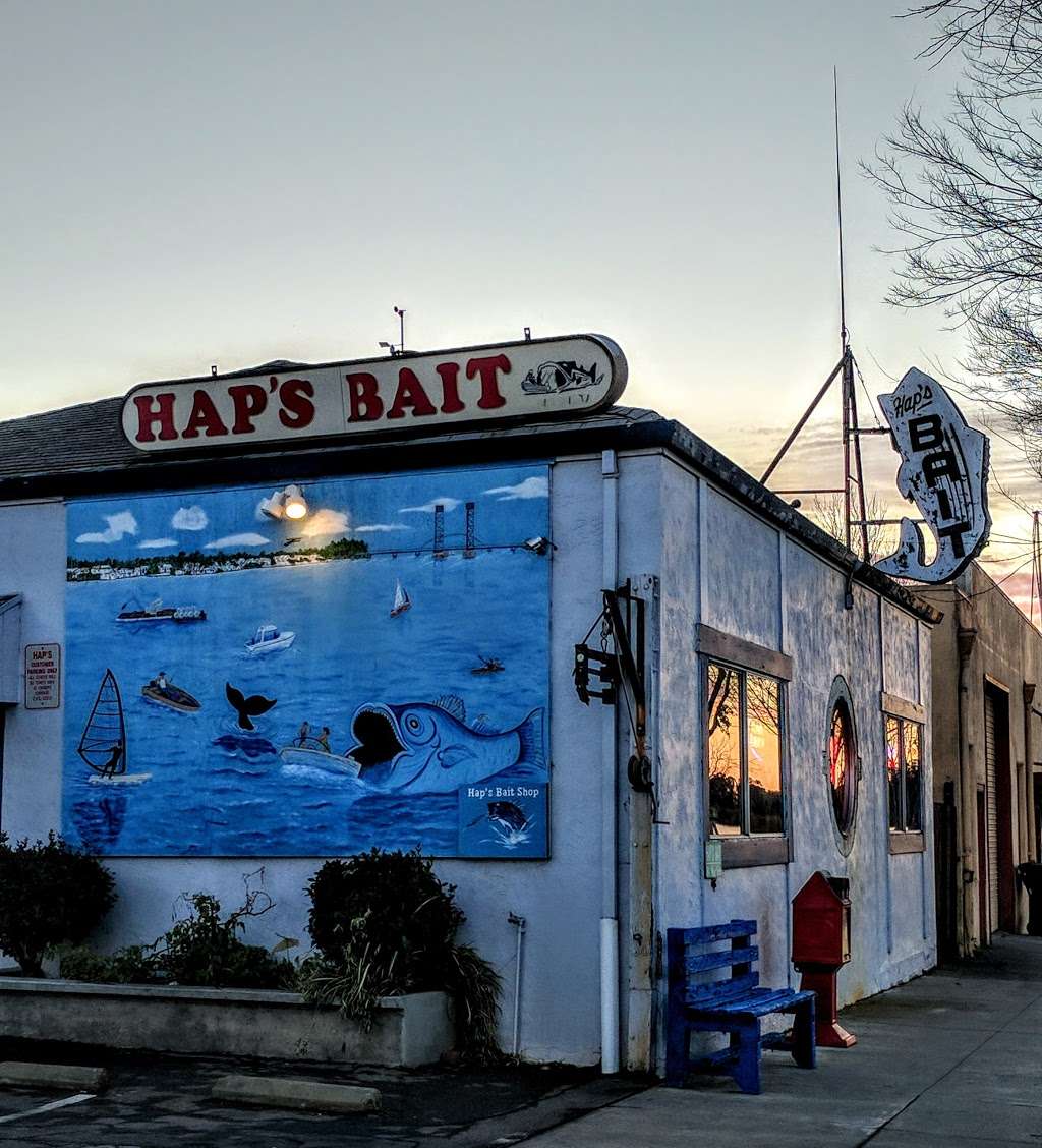 Haps Bait & Tackle | 84 Main St, Rio Vista, CA 94571, USA | Phone: (707) 374-2372