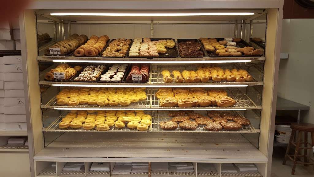 Rays Donuts | 315 NE Vivion Rd, Kansas City, MO 64118 | Phone: (816) 455-7888