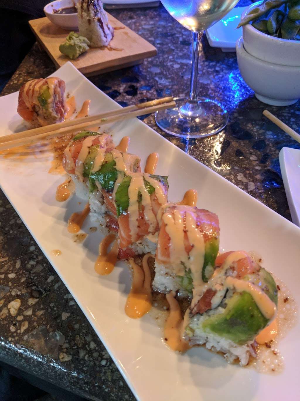 Go Fish Sushi | 1555 Simi Town Center Way suite 400, Simi Valley, CA 93065, USA | Phone: (805) 581-0101