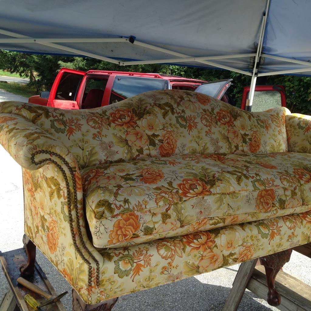 A Upholster In Delaware ."This Old Couch" | 1016 Red Lion Rd, New Castle, DE 19720, USA | Phone: (302) 669-7079