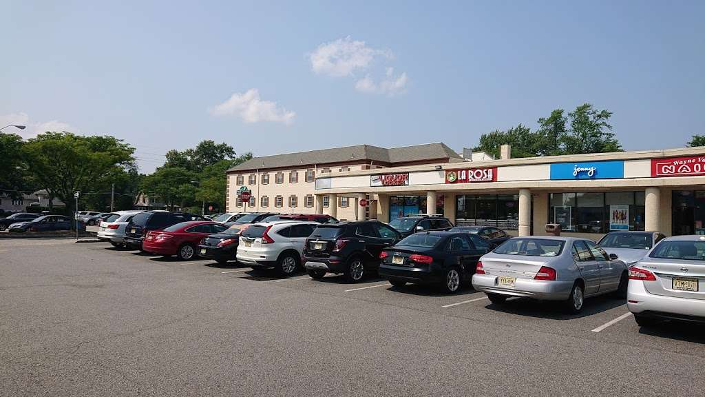 Valley Ridge Shopping Center | 580 Valley Rd, Wayne, NJ 07470, USA | Phone: (203) 863-8271