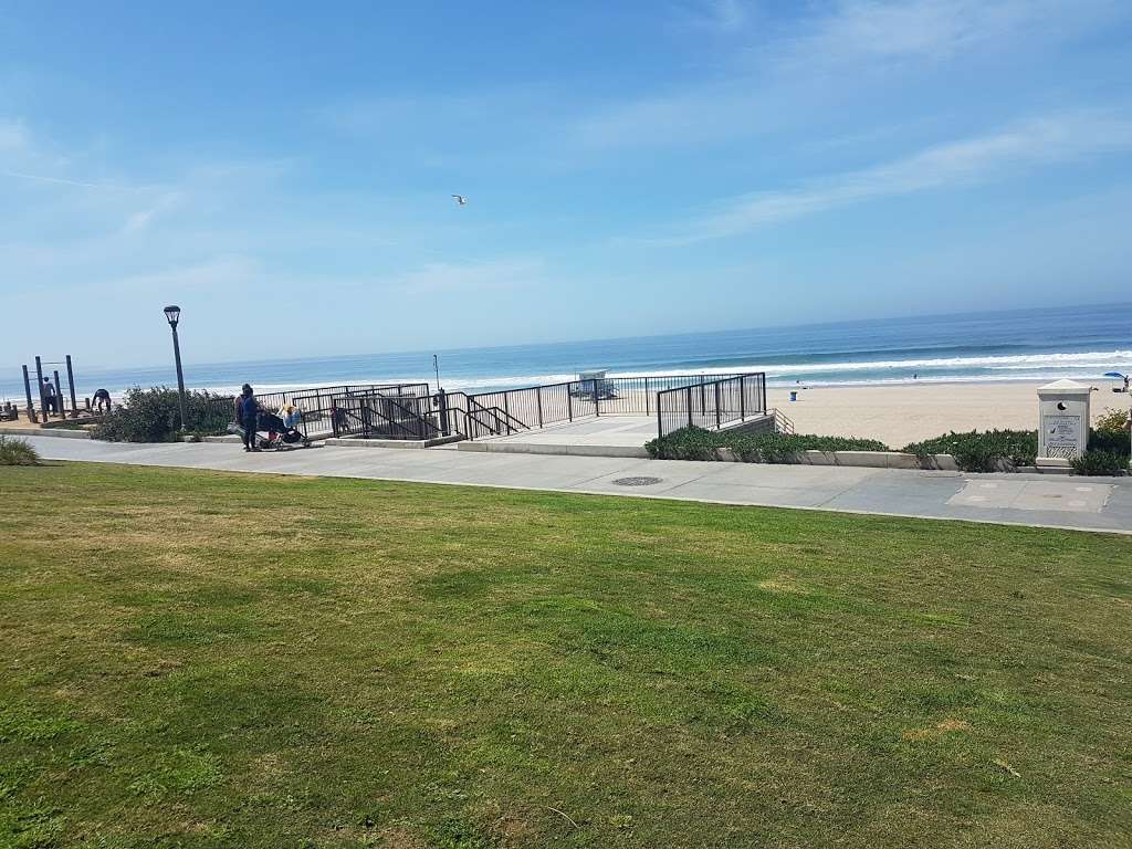 Manhattan Beach Parcourse - The Strand | Marvin Braude Bike Trail, Manhattan Beach, CA 90266, USA