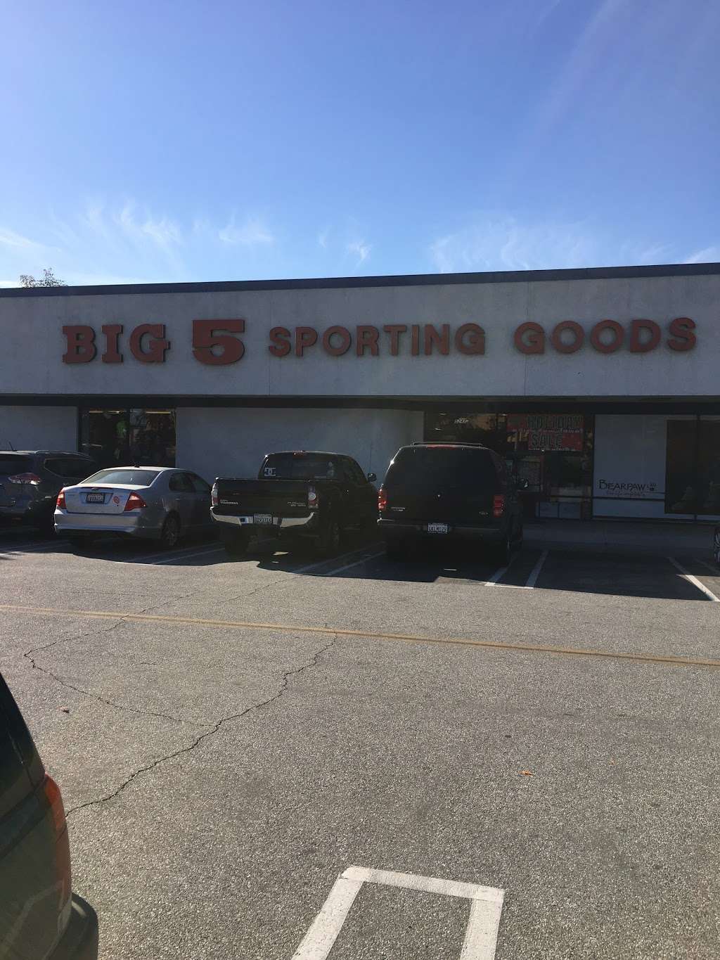 Big 5 Sporting Goods - Lakewood | 5247 Lakewood Blvd, Lakewood, CA 90712, USA | Phone: (562) 634-7779