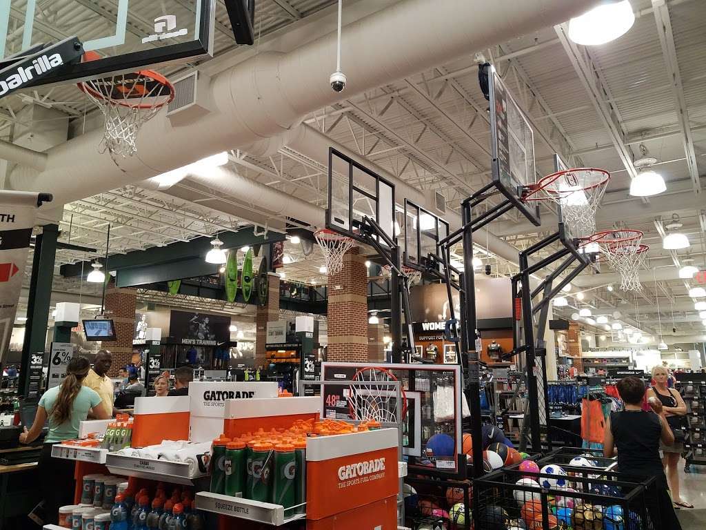 DICKS Sporting Goods | 18103 Rim Dr, San Antonio, TX 78257 | Phone: (210) 558-3444