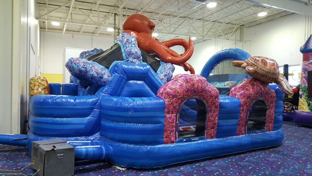 Bellas Bouncies Jump Center - Volo | 31223 N US Hwy 12, Volo, IL 60073 | Phone: (847) 546-7000