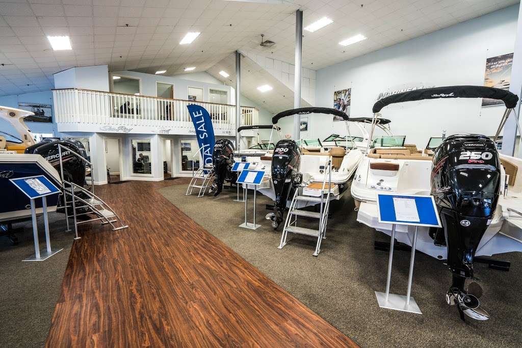 MarineMax Somers Point | 600 Bay Ave, Somers Point, NJ 08244 | Phone: (609) 926-0600
