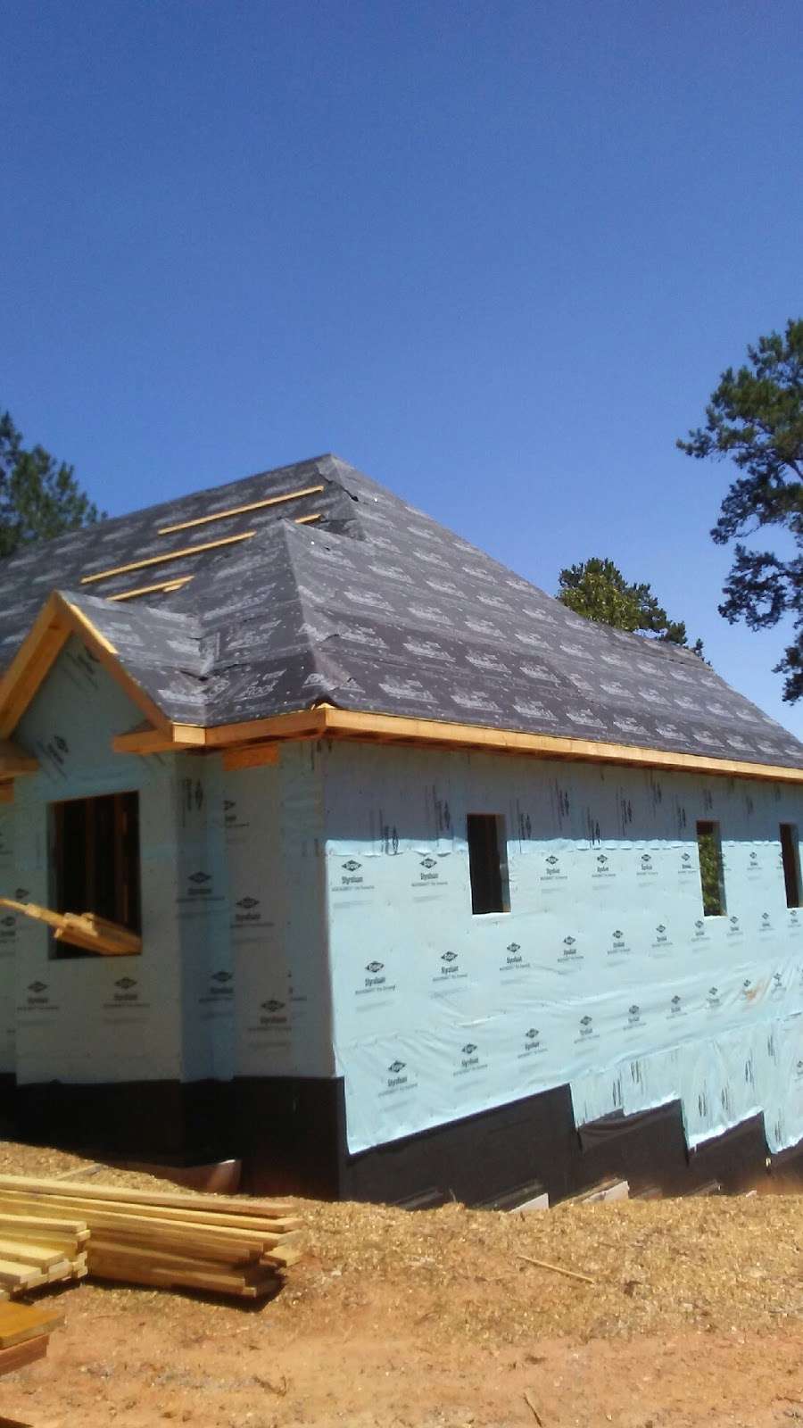 Luigis roofing &exterior | 123 Woodstork Cove Rd, Mooresville, NC 28117, USA | Phone: (704) 831-1523
