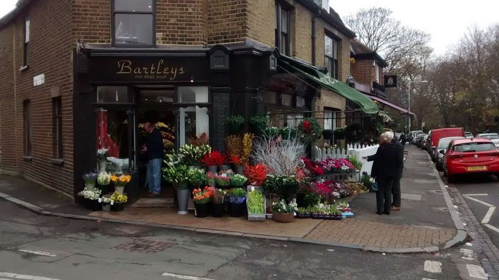 Bartleys Flowers Ltd | 82 Dulwich Village, London SE21 7AJ, UK | Phone: 020 8693 3048