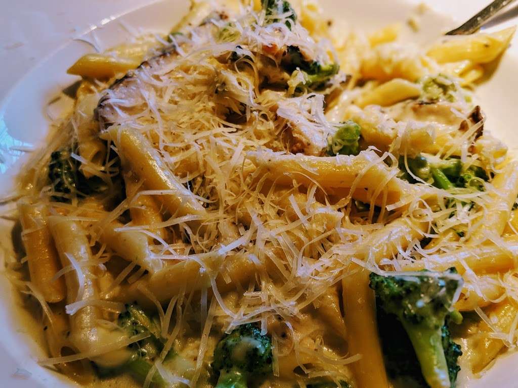 Papa Vinos Italian Kitchen | 1332 Hilltop Rd, St Joseph, MI 49085, USA | Phone: (269) 983-9900