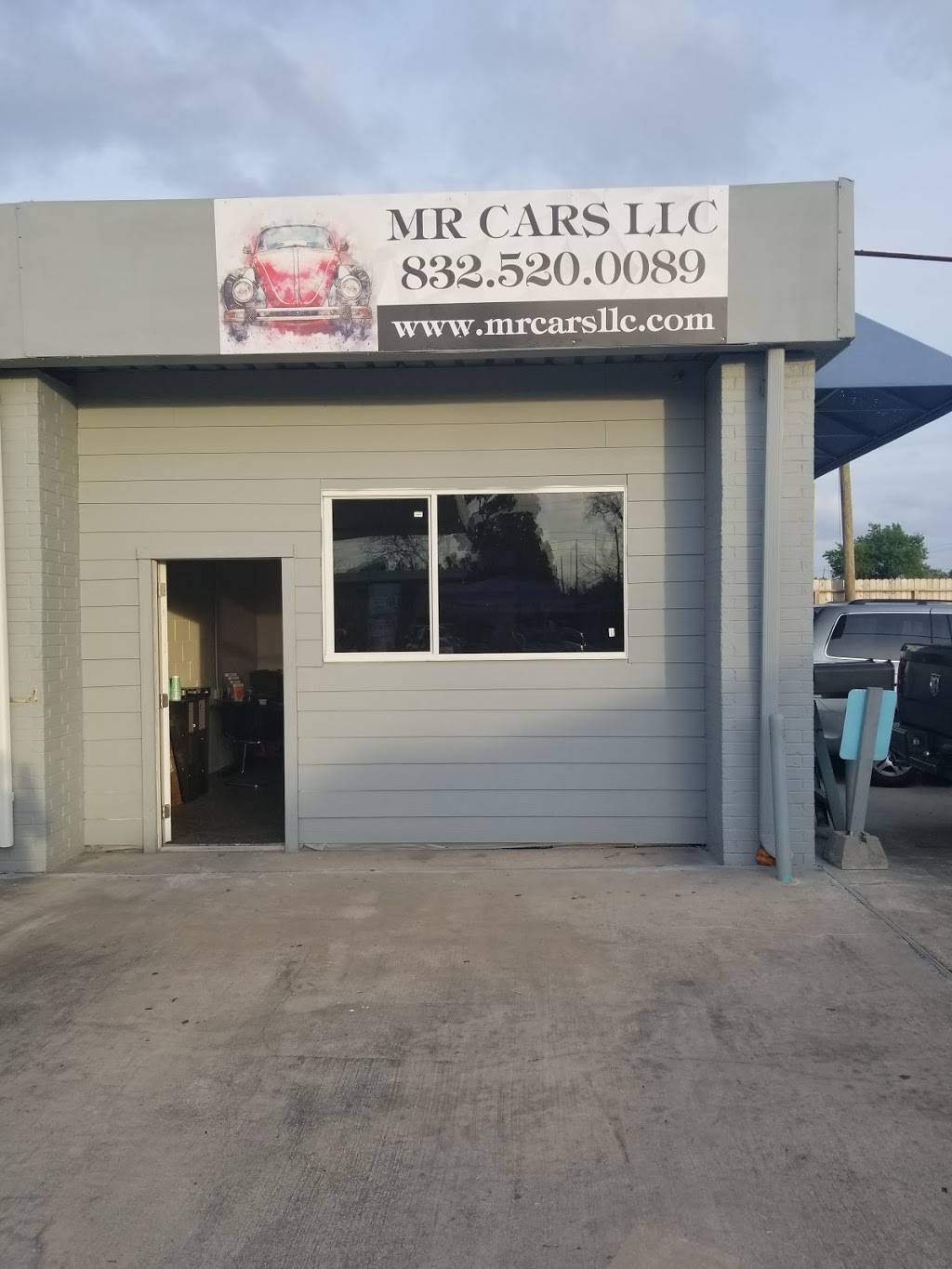 Mr Cars LLC | 5315 Lawndale St, Houston, TX 77023, USA | Phone: (832) 520-0089