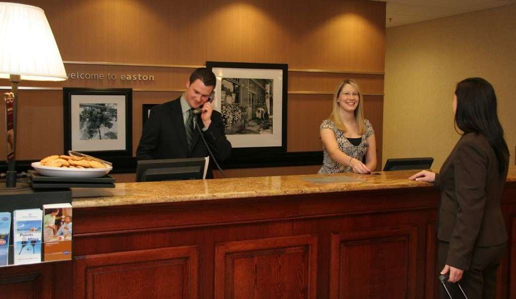 Hampton Inn Easton | 3723 Easton-Nazareth Hwy, Easton, PA 18045, USA | Phone: (610) 250-6500