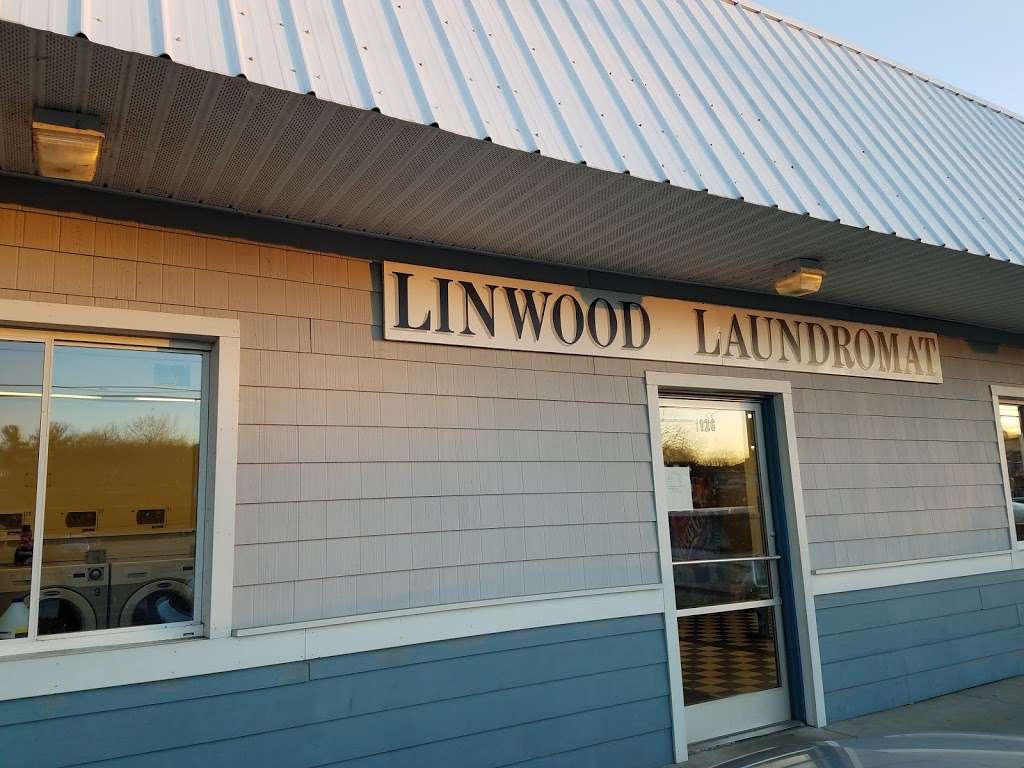 Linwood Laundromat | 126 Providence Rd, Whitinsville, MA 01588, USA