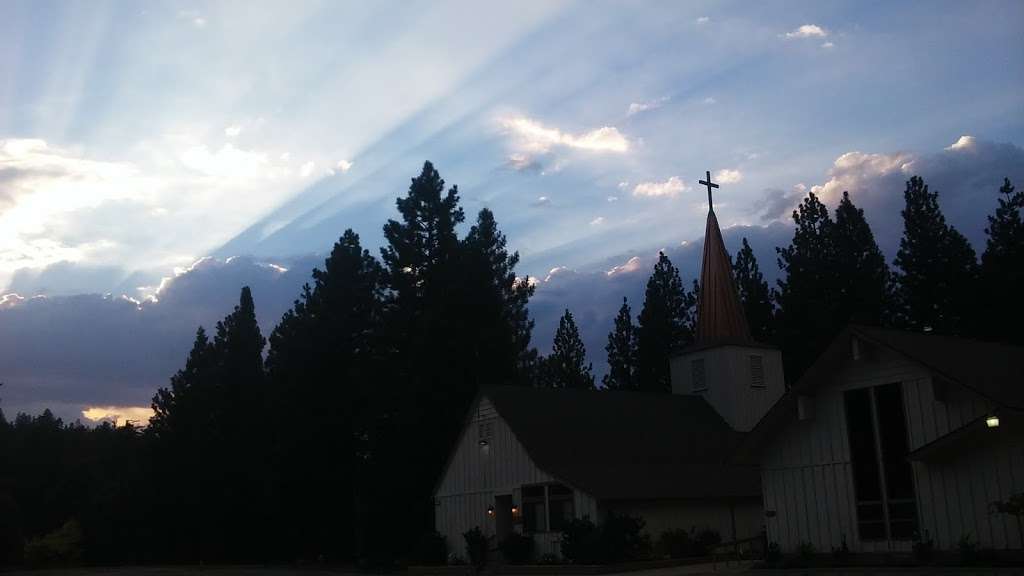 Presbyterian Church | 351 CA-173, Lake Arrowhead, CA 92352, USA