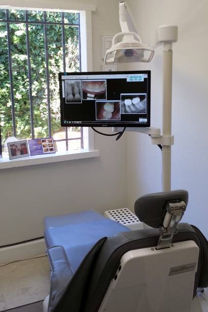 Andrade Dental Family | 5885 Lampson Ave, Garden Grove, CA 92845, USA | Phone: (714) 893-7571