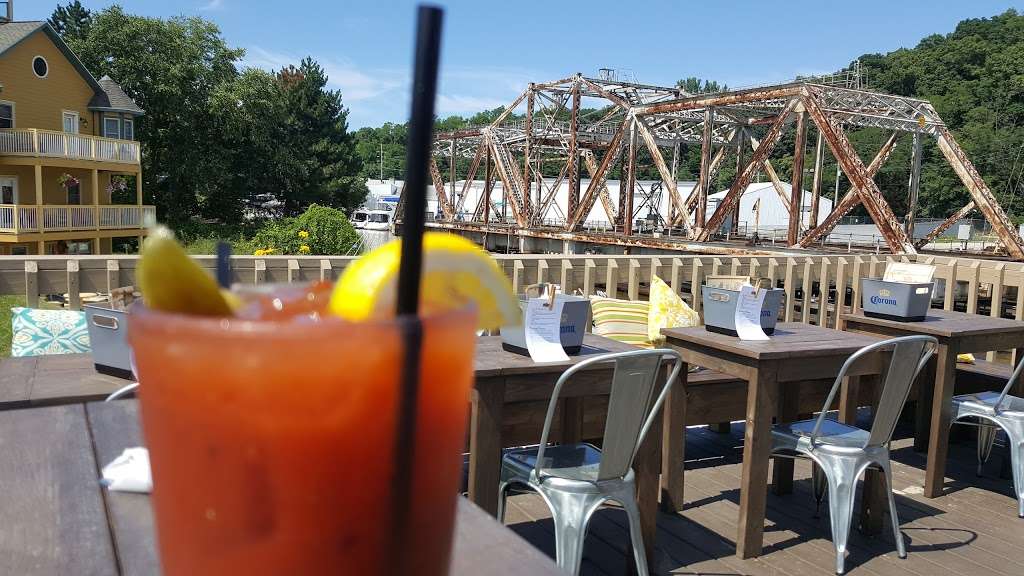 Bridges Waterside Grille | 508 E 2nd St, Michigan City, IN 46360, USA | Phone: (219) 878-0227